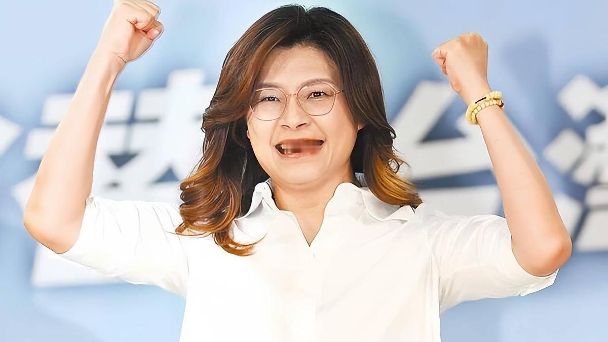 郑丽文近日接受美国《时代》周刊采访时表示，两岸任何重大改变都须尊重台湾人利益与意