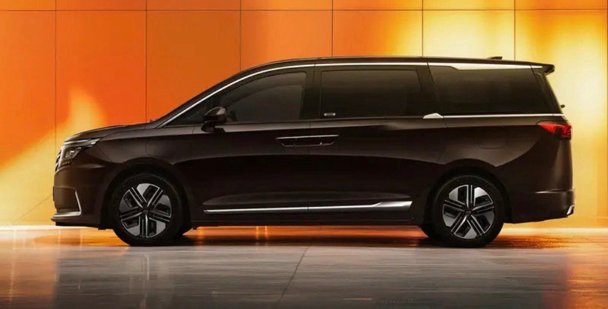 【瑞风RF8悦享系列正式上市 限时抢购价17.69万起】3月28日，瑞风RF8悦