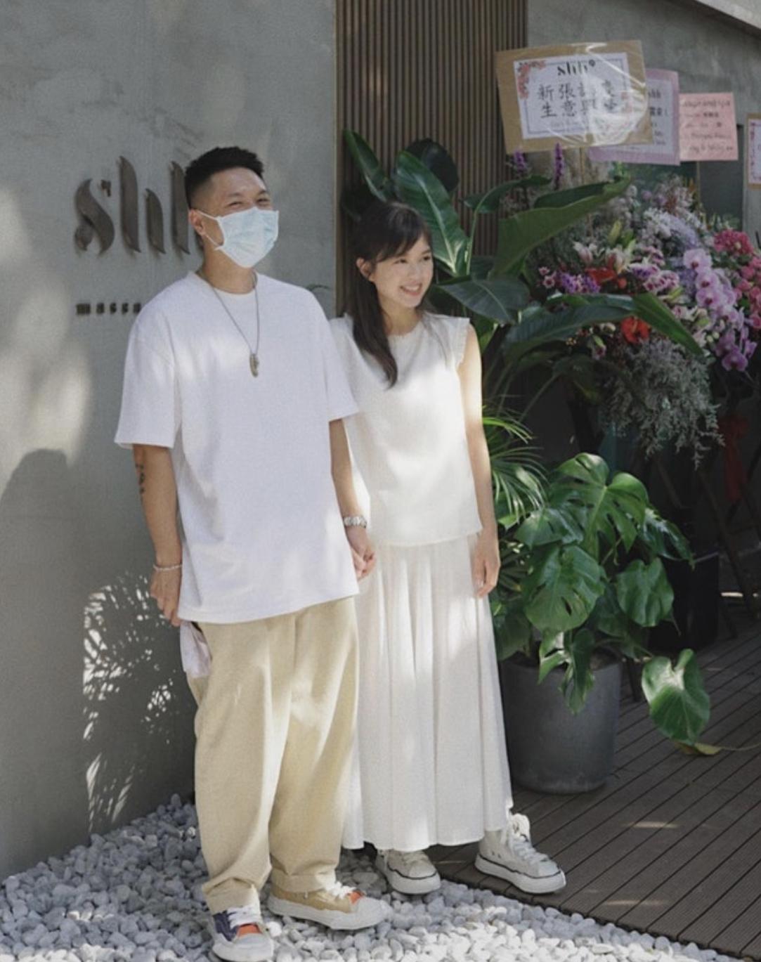 香港第五波疫情非常严重，令各行各业的发展受到了极大的冲击，很多艺人所经营的副业不