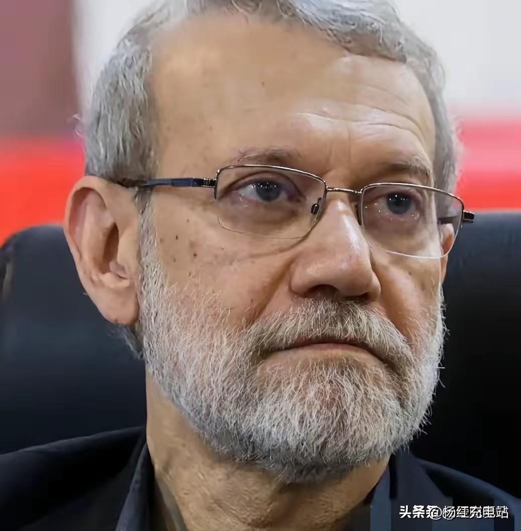 临危掌大权！伊朗铁血狠人拉里贾尼，凭什么让整个中东不敢轻举妄动？
 
两伊战争尸
