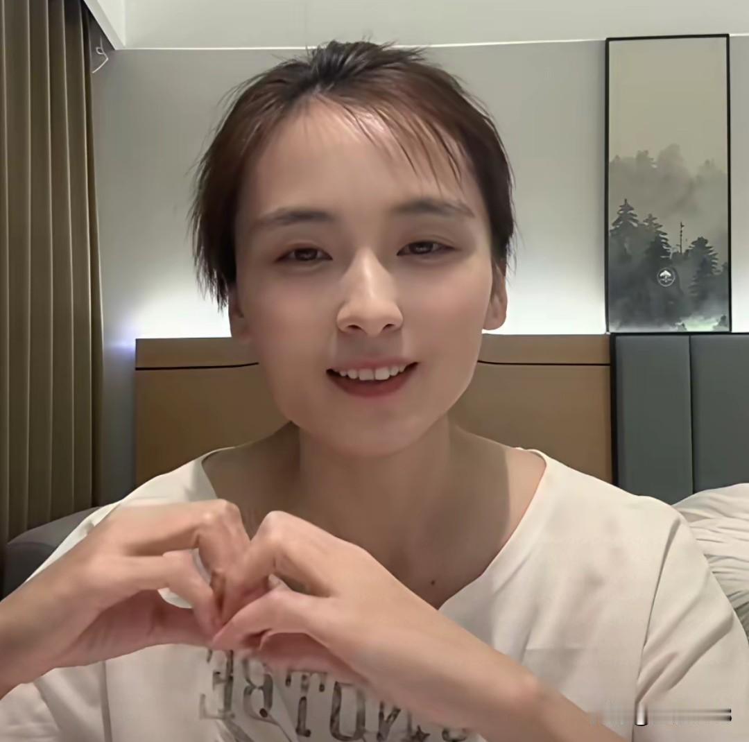 瑾汐和温州父母现在算是撇清楚了。
     瑾汐三姐妹去年因为5万生活费，两方闹