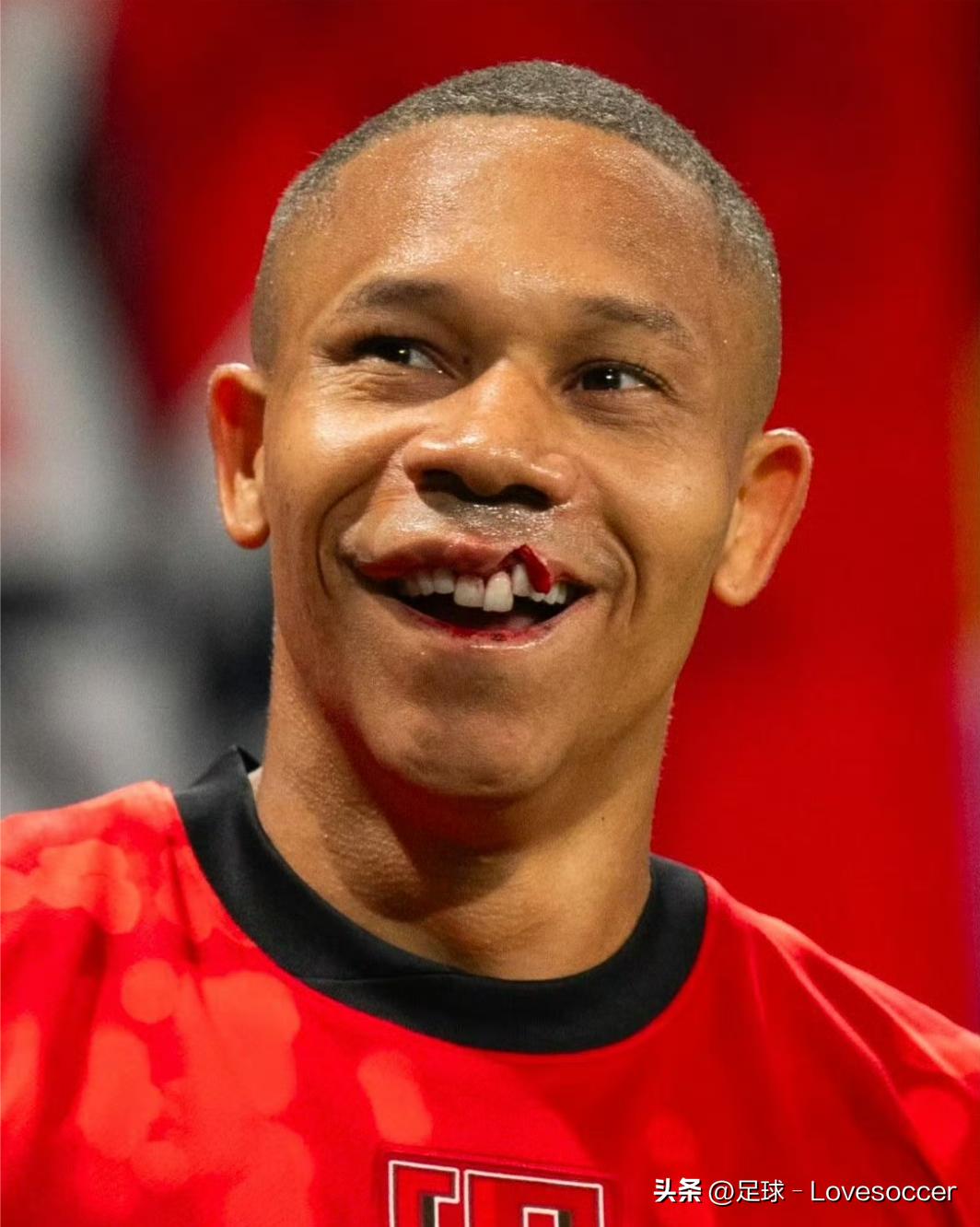 成都蓉城5-1深圳新鹏城                      中超揭幕战，