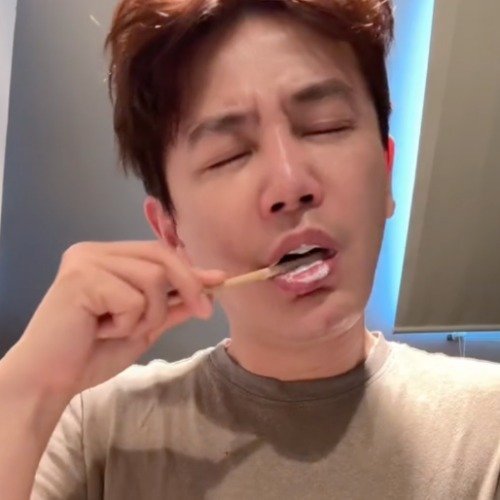 #孙坚喝霸王茶姬也失眠了#那就是等于赚了十杯咖啡咯[允悲] ​​​