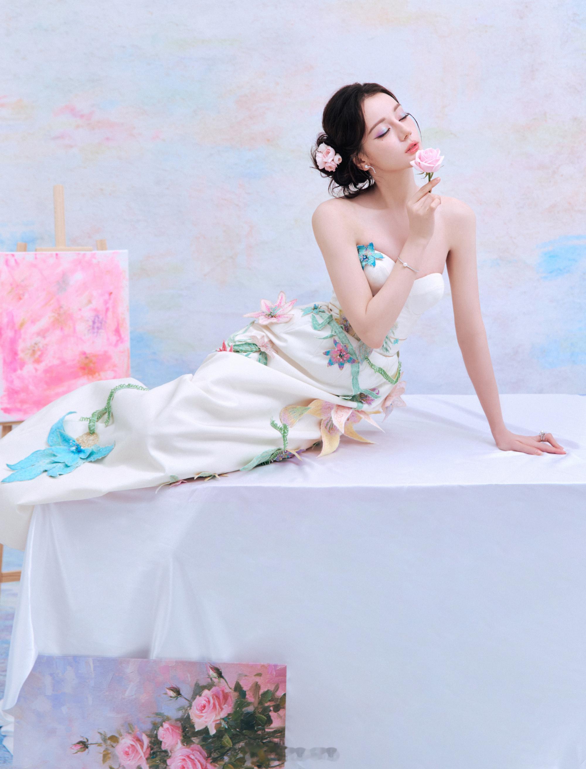 迪丽热巴太顶级了