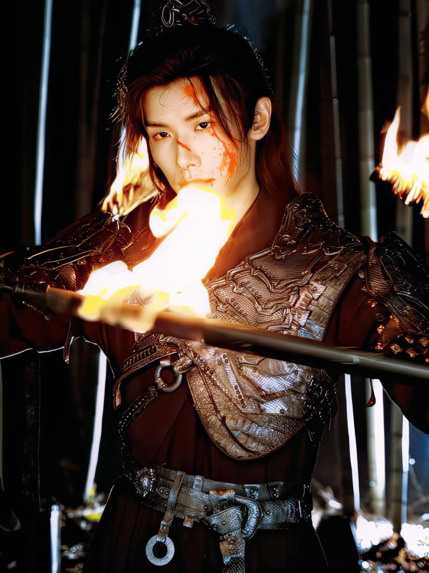 赵弈钦 天地风尘三尺剑，江湖岁月一篇诗。 