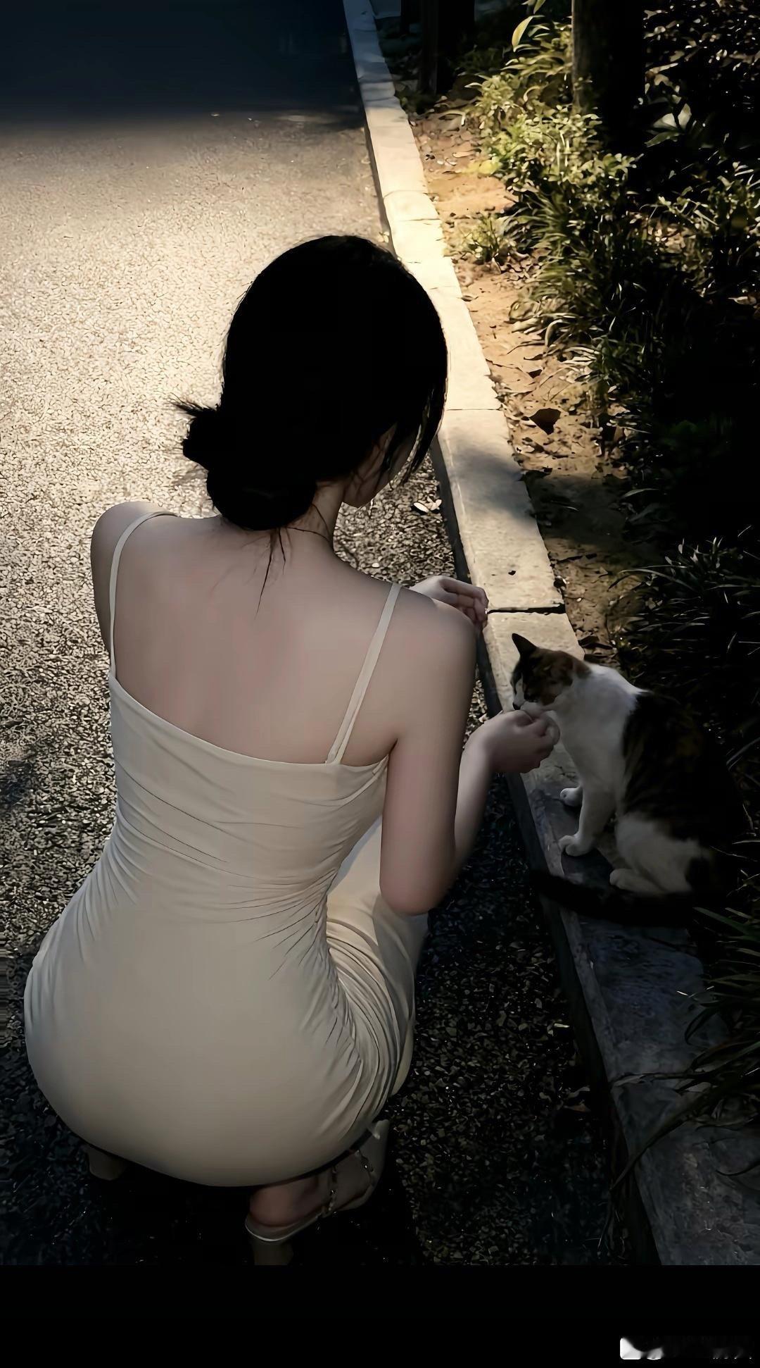 商业航天现在是全球一起炒，这种情况个股容易轮番领涨，不断出现补涨股！ 