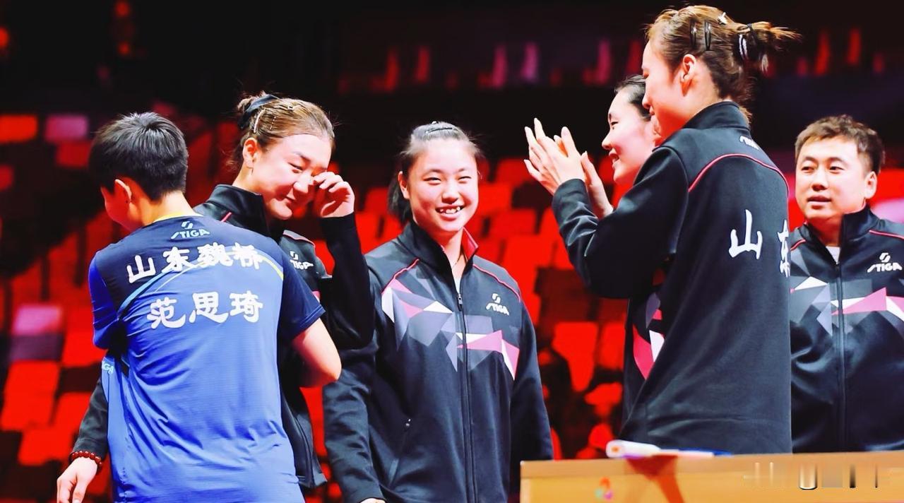 终于知道范思琦为什么0-2落后还能赢了！
陈梦赛后接受采访，
她说“自己这次比赛