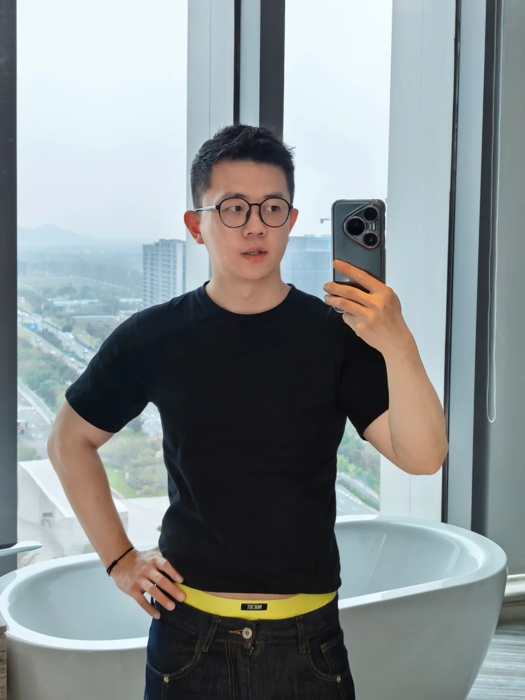 彩色的秋日，内搭都想选温柔点的～