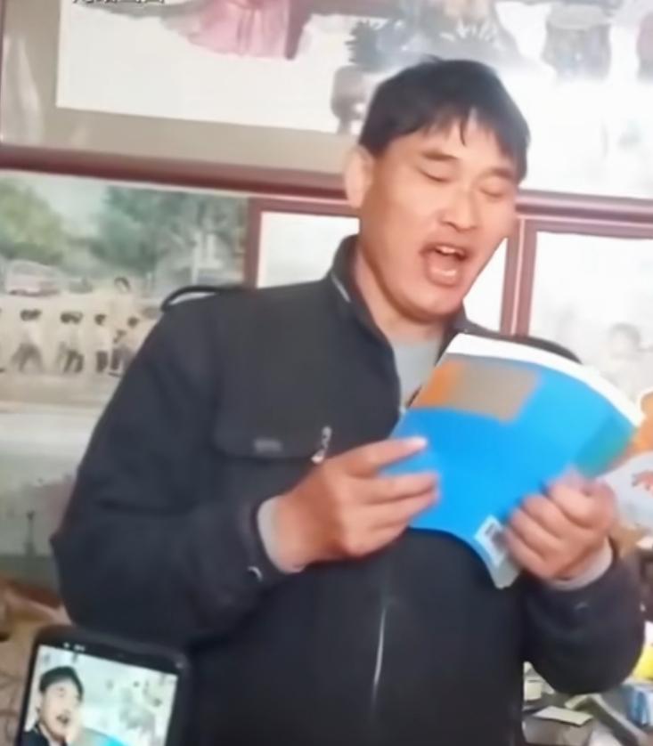 朱之文称，社会也是一所最好的大学。
他说自己没什么文化，并非当初不想上学，而是条
