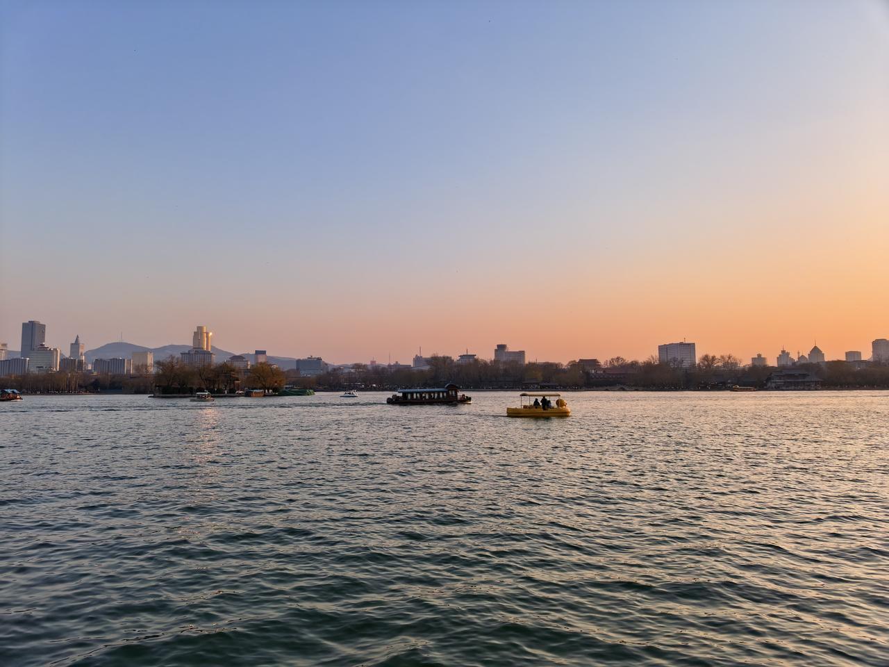 过度为淫。万事不要过度。过犹不及。