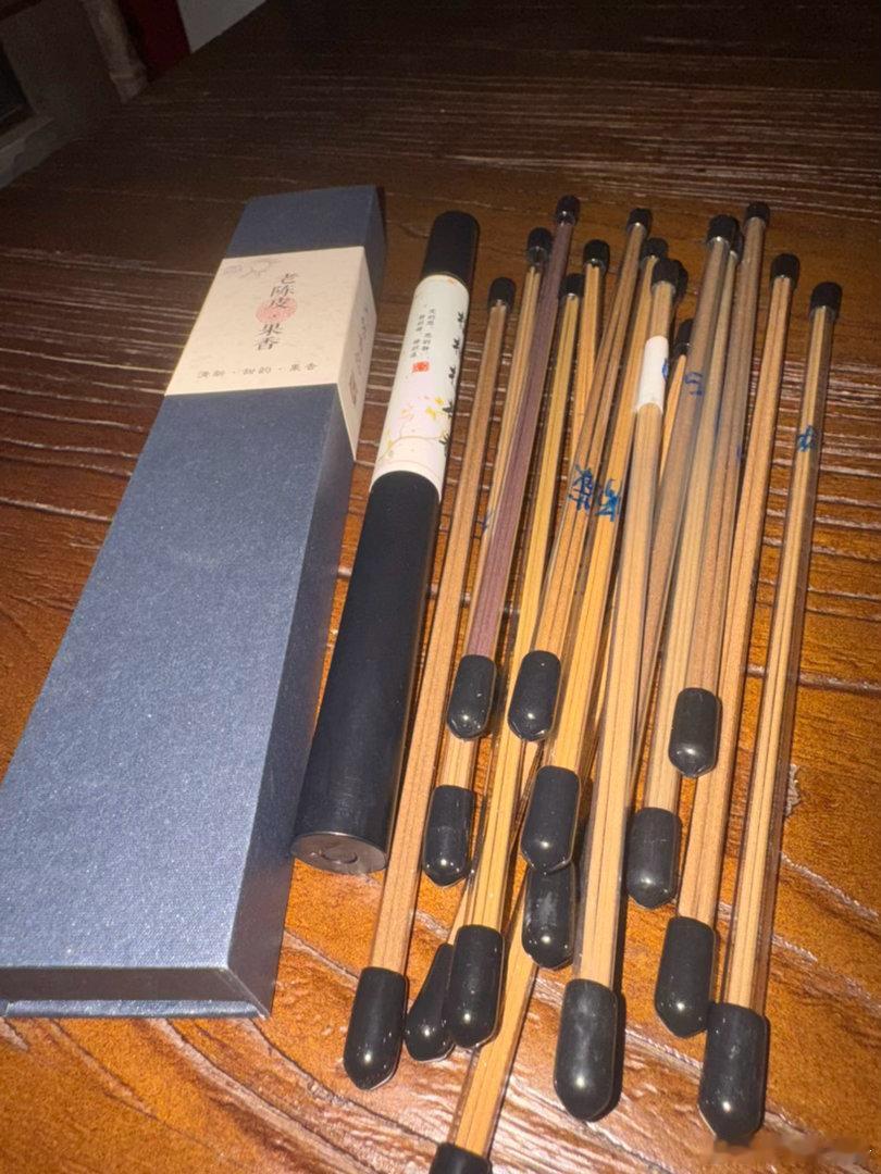 与香料香熏大王郦峥同学家族再相聚，我们当年一起的幼儿园是卢湾区重点幼儿园😂哈哈