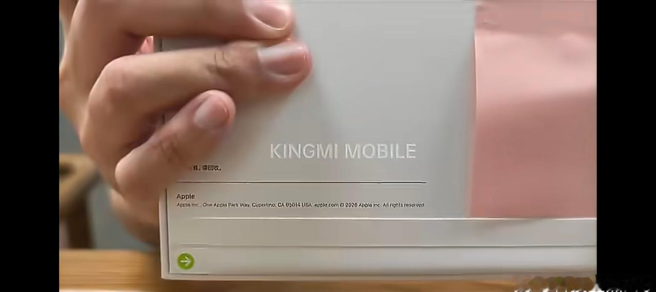 iPhoneDuo包装盒没塑封膜这种事没必要上个热搜吧，iPhone都用了好多年