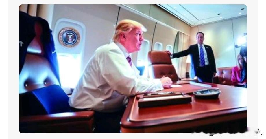 特朗普变脸！中国凭啥让美国服软？
 
家人们，特朗普这波“软饭硬吃”太好笑了！前