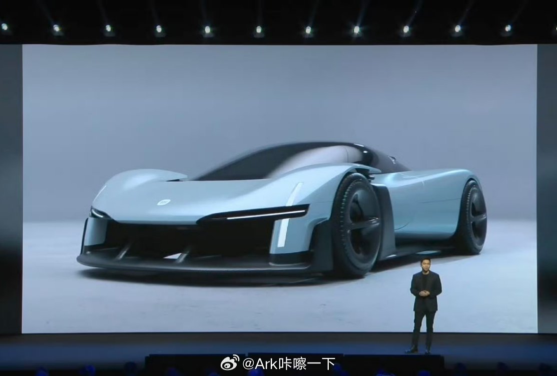 小米超跑亮相这个原创度还是挺高的呀，不得量产出来去纽北把仰望U9打下来 小米发布
