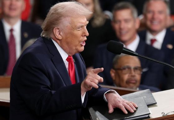 泽连斯基正式出局？特朗普向泽连斯基下了最后通牒，要求泽连斯基尽快结束俄乌冲突，最