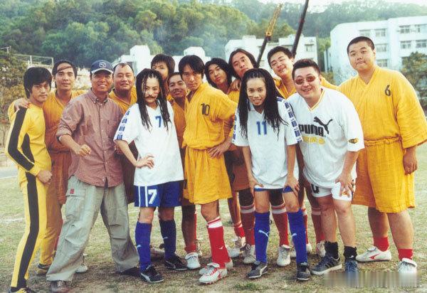 25年前少林足球上映 25年前的今天，《少林足球》上映，那是属于一代人的快乐源泉