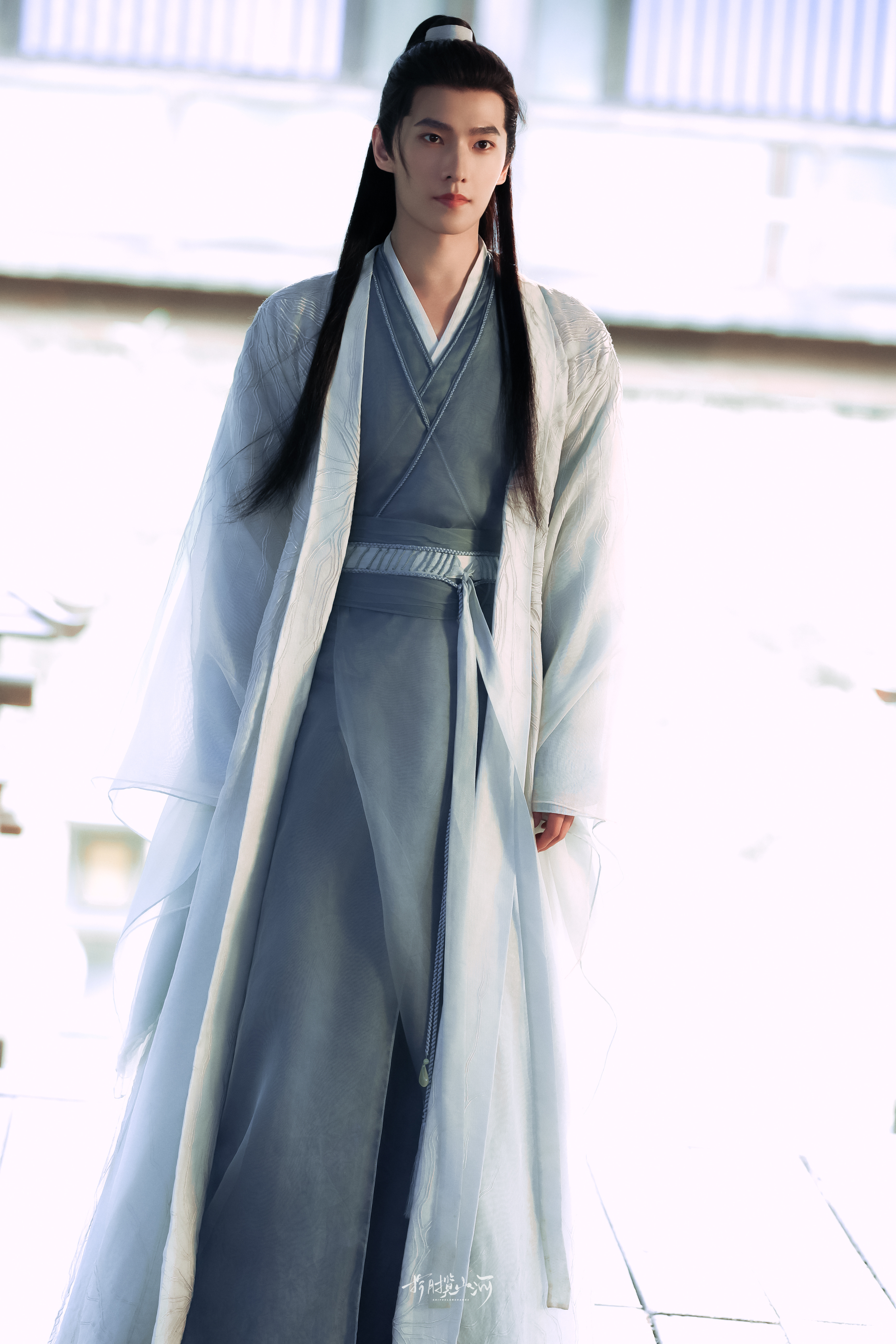 这颜值这身段，直接美到心坎里！