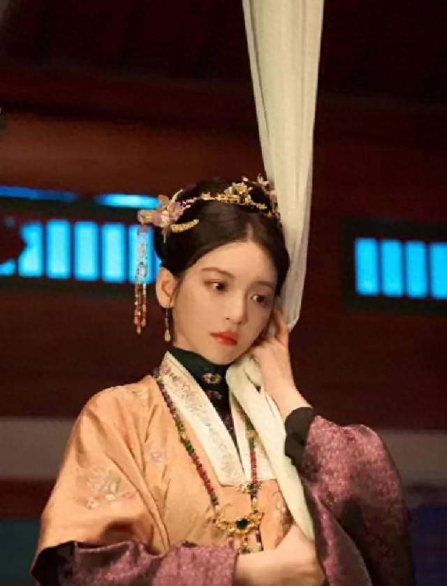《花开锦绣》最大惊喜不是主角，是这个疯批女配，尤靖茹藏太深了
