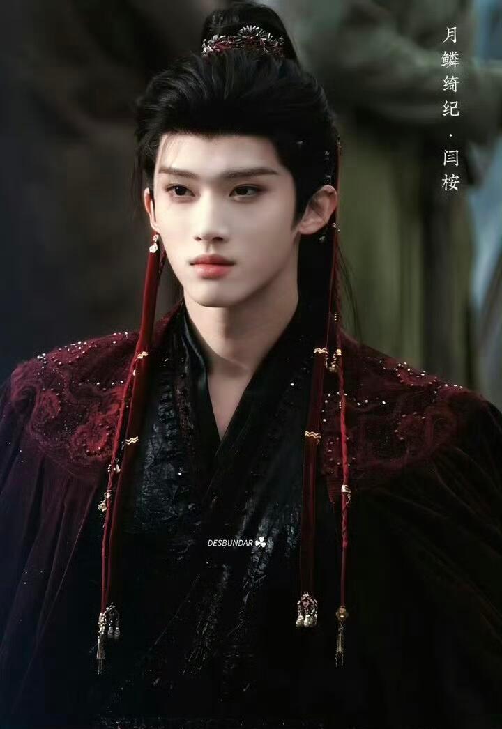 闫桉月鳞绮纪有效出场闫桉月鳞绮纪出场即高光是我们的蝶妖大人！终于来了！出场就是高