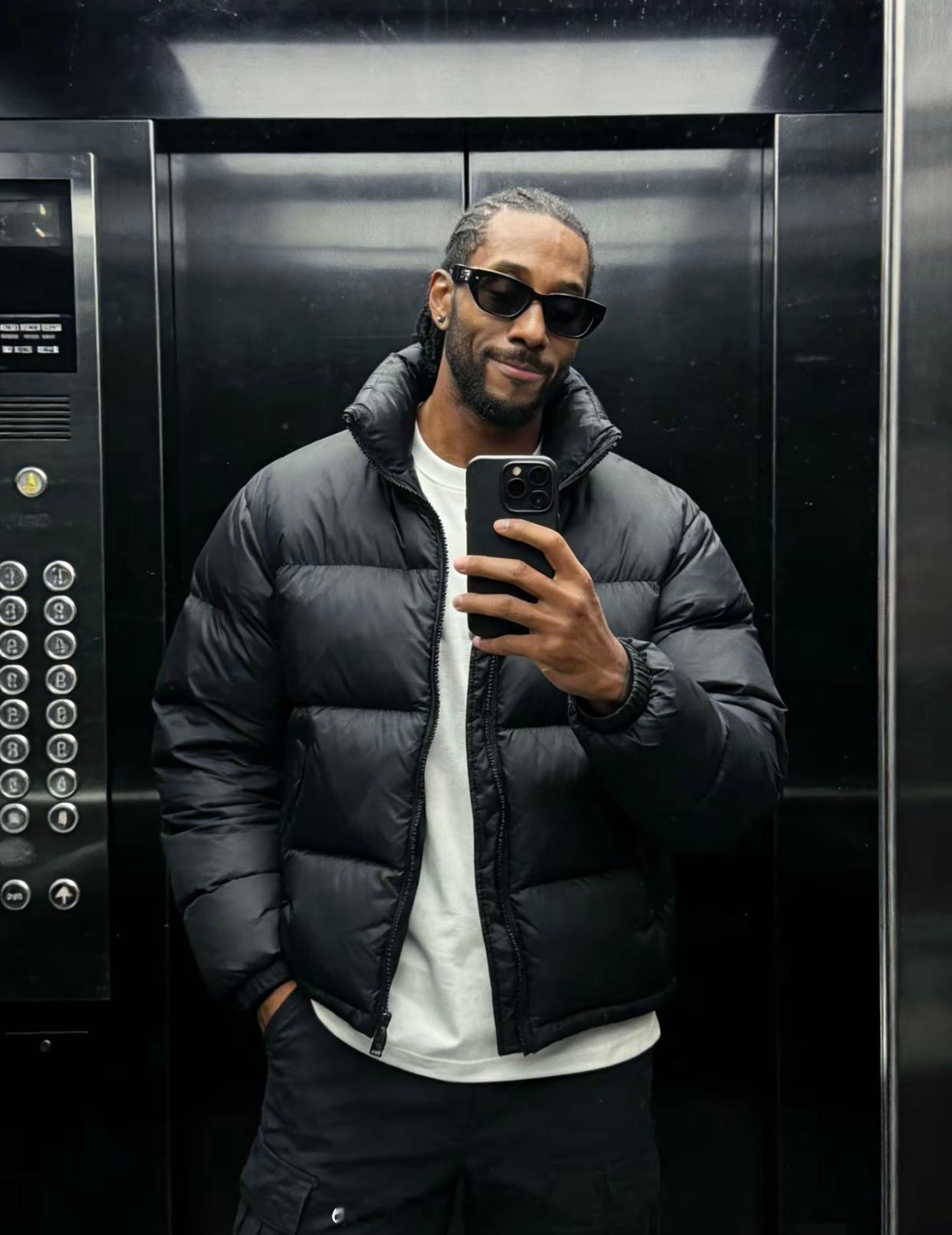 发个本人自拍，提醒大家定闹钟，明早6点全明星正赛开始！2026nba全明星