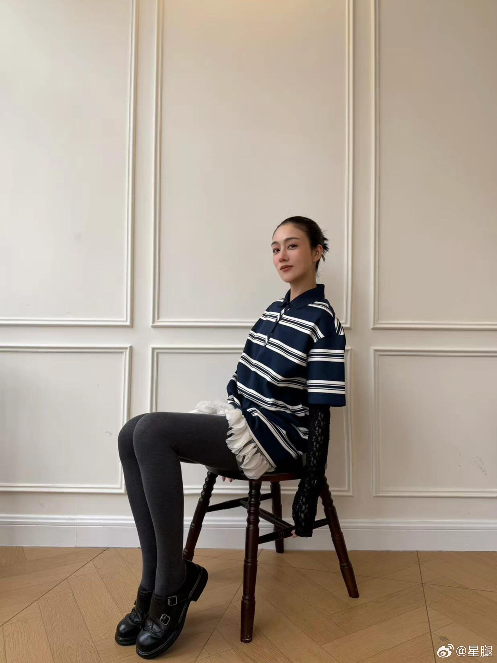 陈泇文 🍃 春日学院风穿搭 