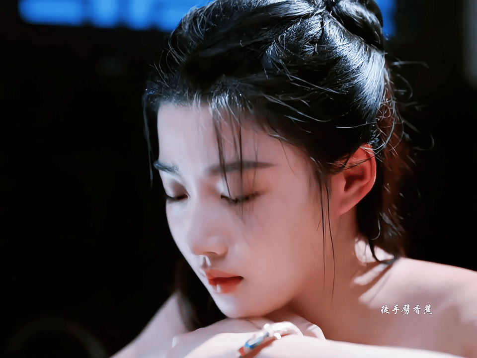 卢昱晓好细腻的演技 卢昱晓演的明意真的太圈粉了！撒娇钓人那套太自然了，小表情可爱