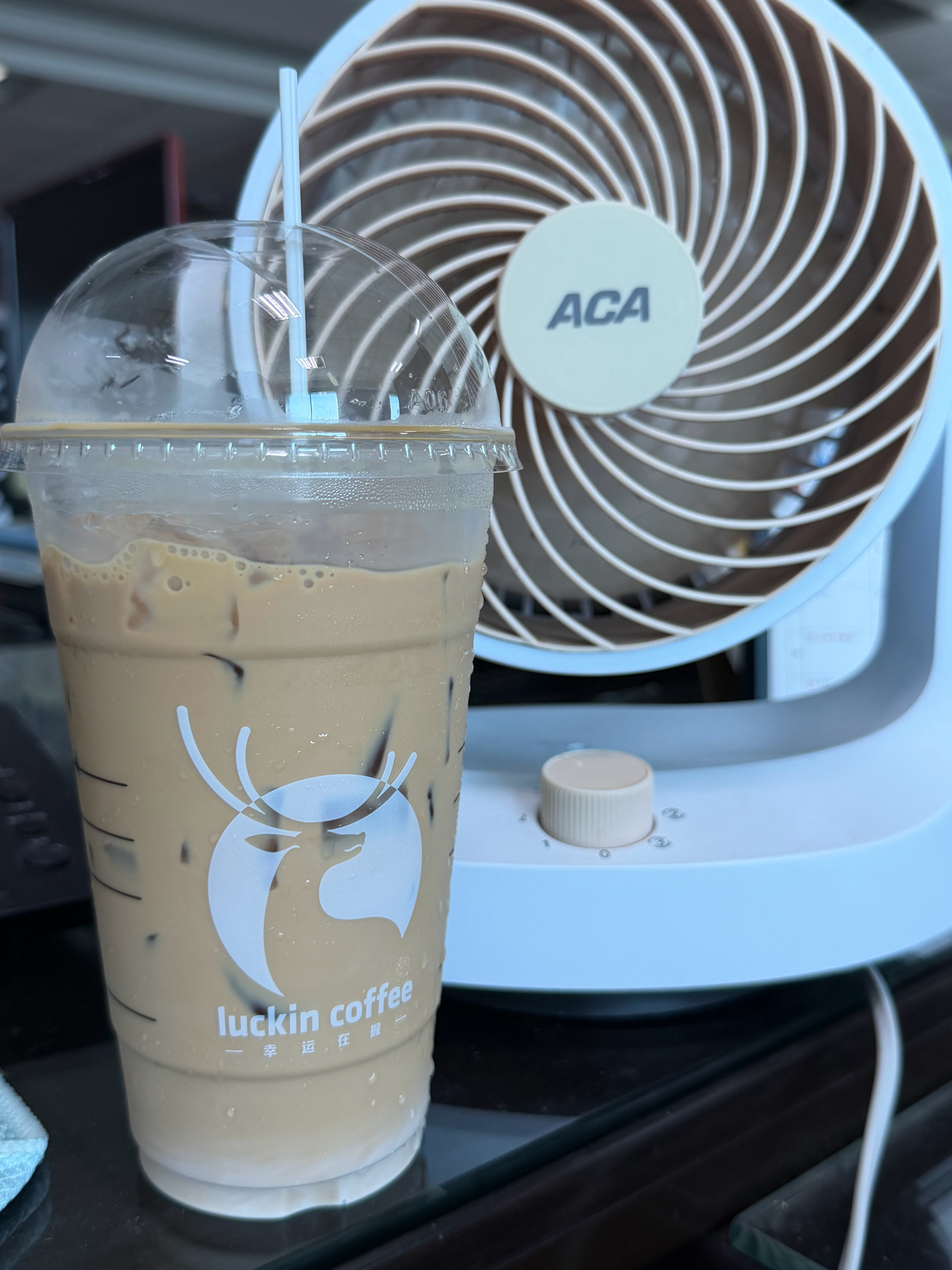 我对公司空调的评价是不如不开，还好有你俩🫶 