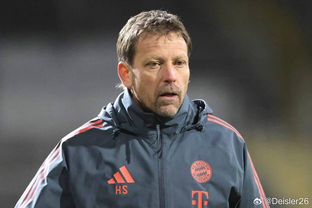 🚨🚨🚨［圖片報］：拜仁二隊主帥霍爾格·塞茨預計將於本賽季結束後卸任❗據悉，