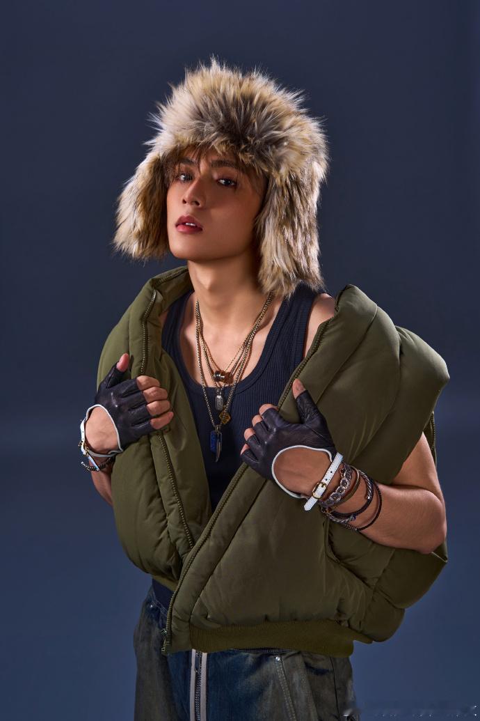 刘耀文SAUCE还有美照刘耀文天天见 刘耀文《SAUCE》还有美照！SAUCE 