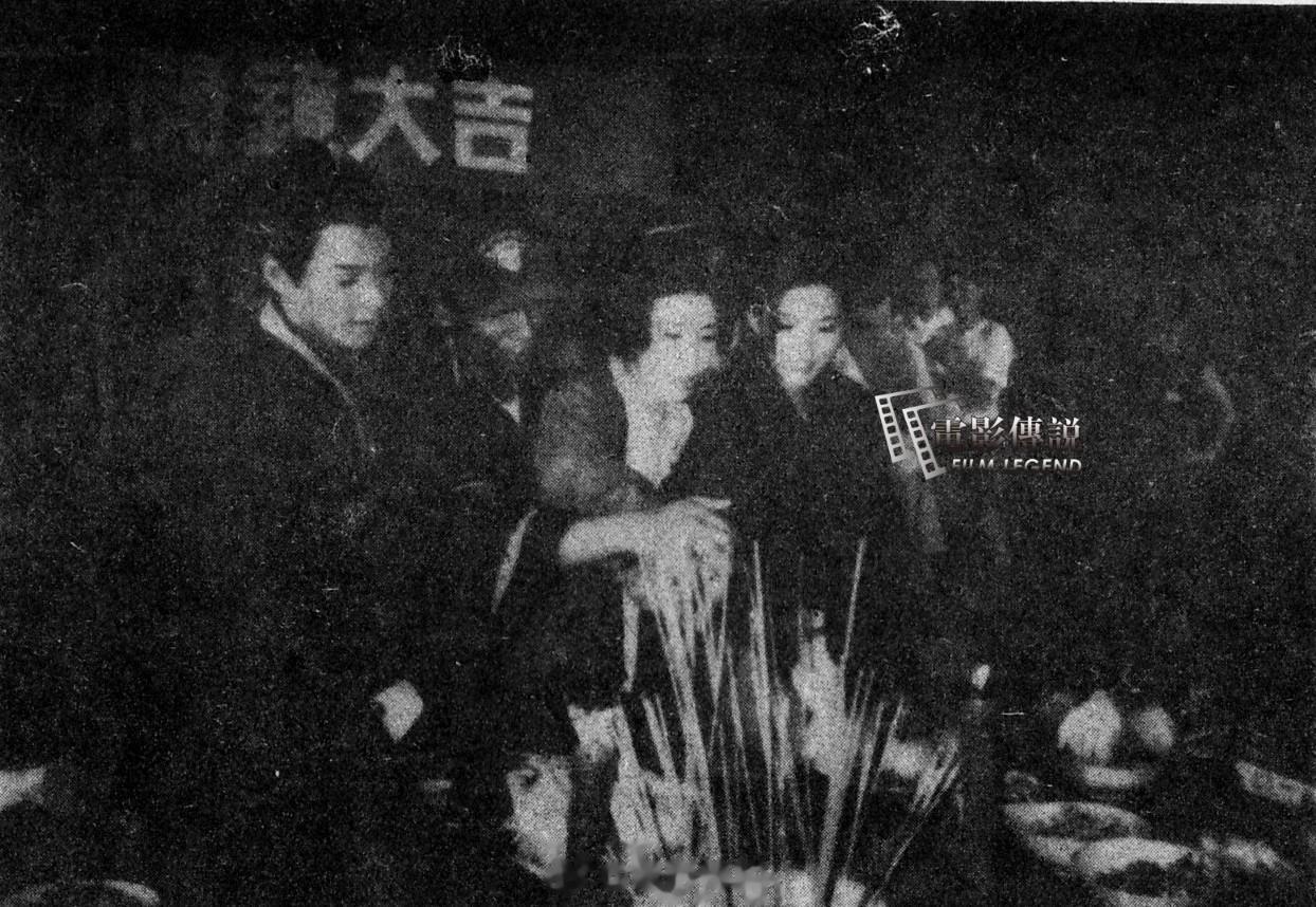 #電影傳說扫描# 1994年，河北涿州，在电影《火云传奇》片场的#叶全真# ，图