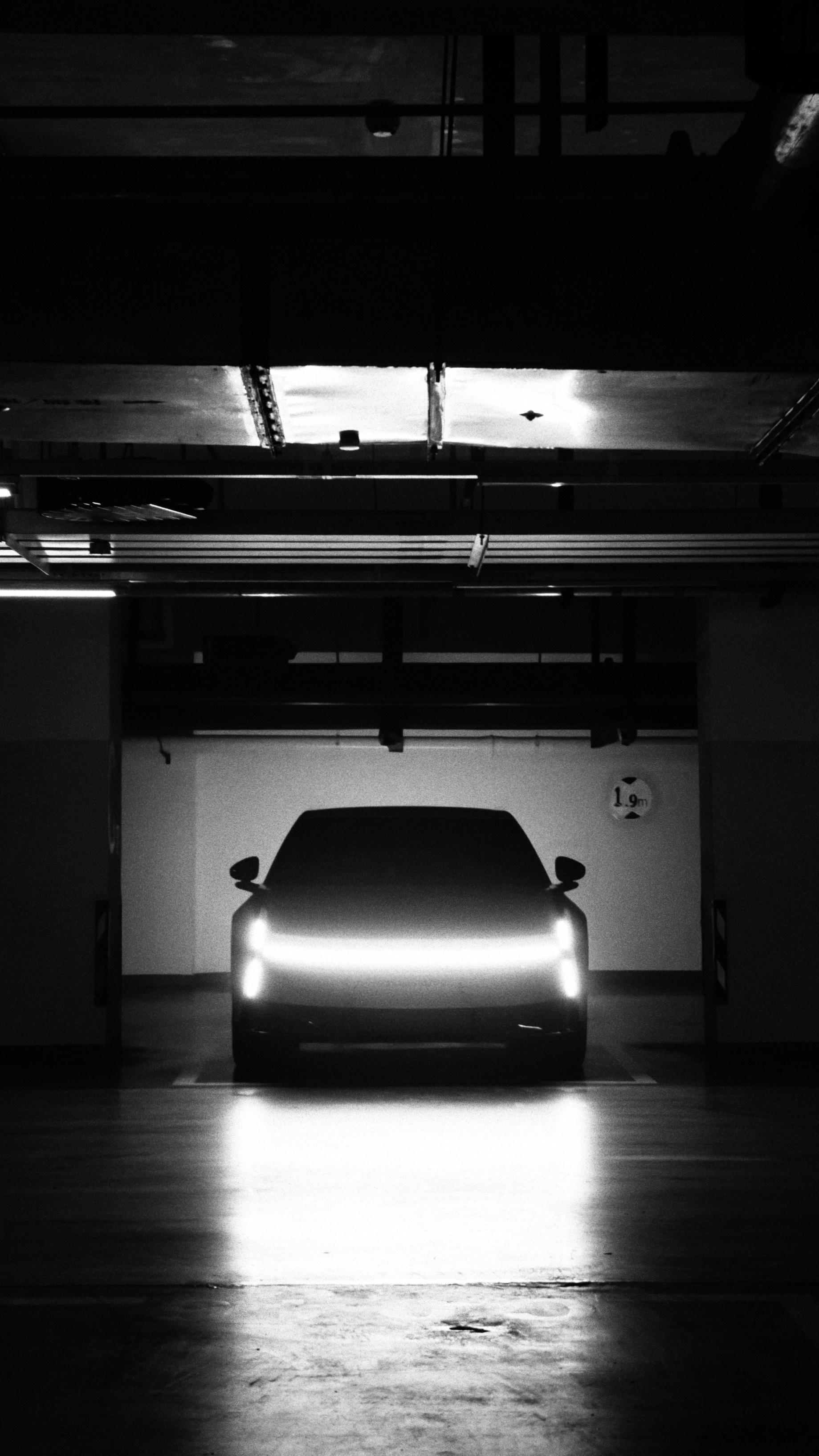 开着小鹏回家过年 帅吗各位？ 