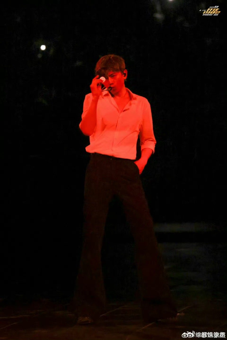 双向奔赴的欣赏，宁静夸赞张杰神一样的存在，演唱会蹲一个同框宁静说张杰神一样的存在