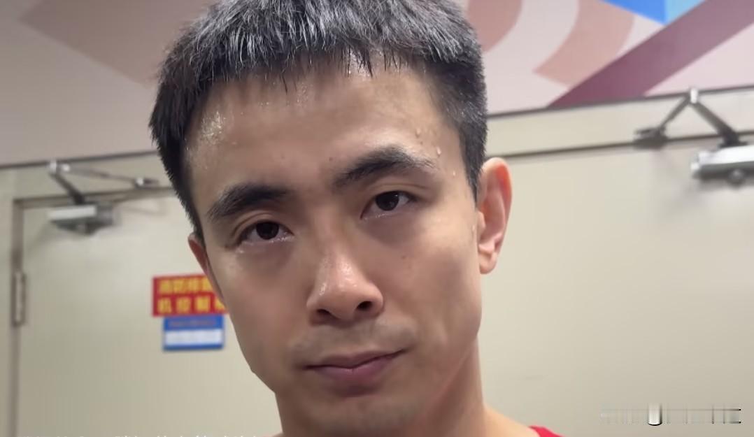 男篮队长赵继伟已经从伤病中完全康复，并且透露整个男篮最近集训状态很好！中国队的主
