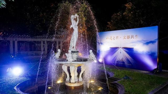 《收获》之夜共话文影共生，让文学照亮更广阔受众