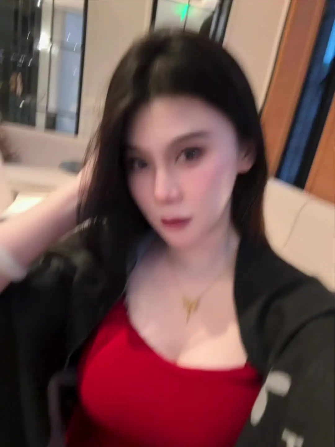 你说我的手好小 打你的脸刚刚好