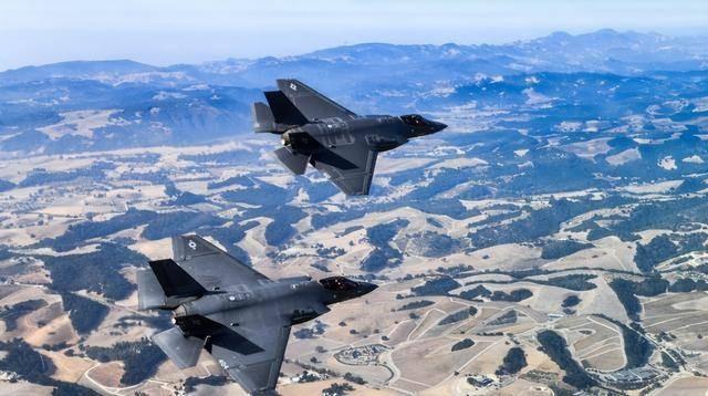 美军闪电撤离，伊朗或变天，特朗普开始担心：中方抄了美军后路

最近，美国一边忙着