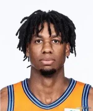 破例，怀特塞德当选本赛季CBA最佳防守球员，张镇麟无缘。其实这些年，最佳防守球员