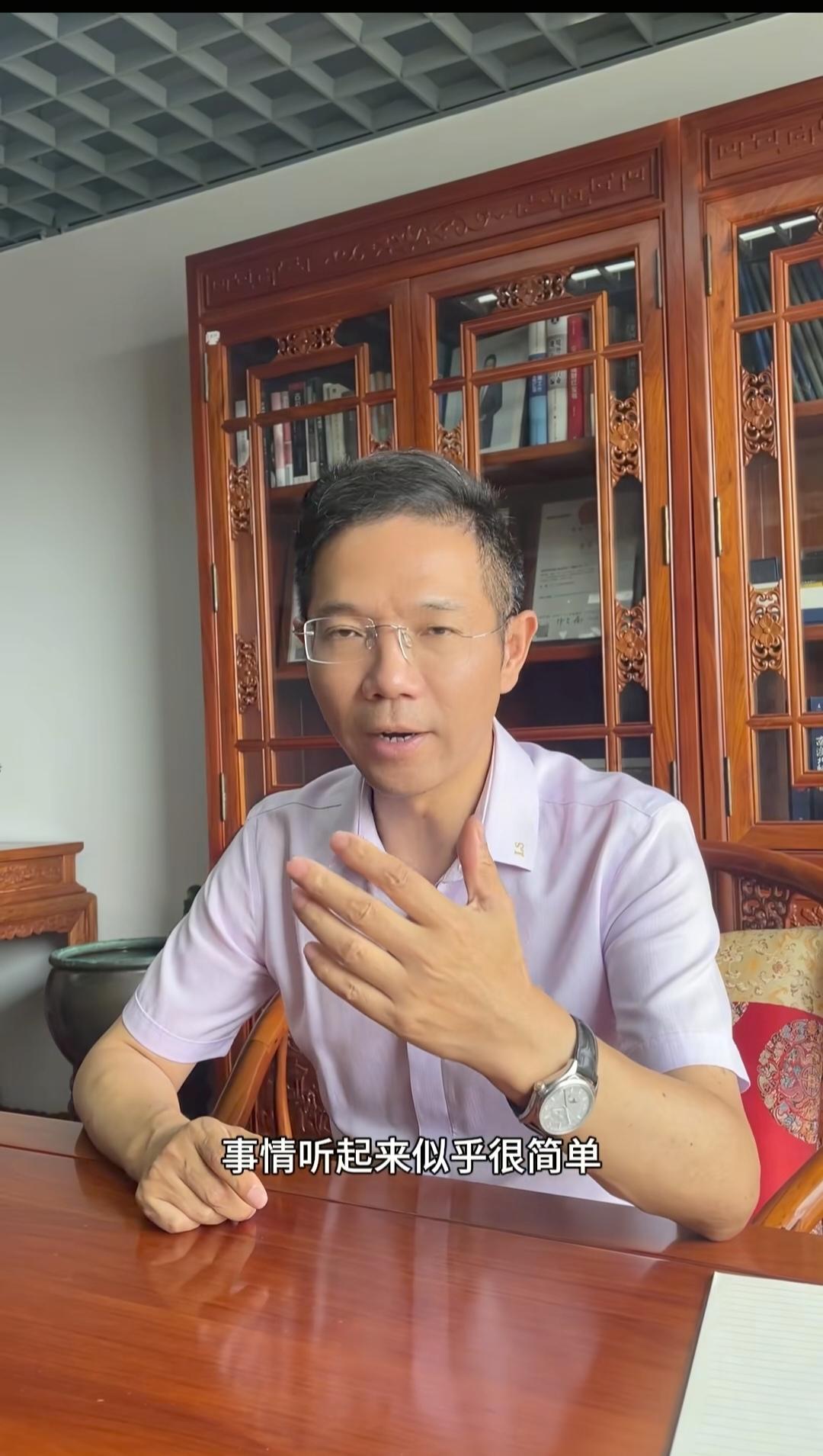 李圣律师灵活应对，展现高超应变能力：

对方不允许拷贝、录像，李圣律师采用语音输