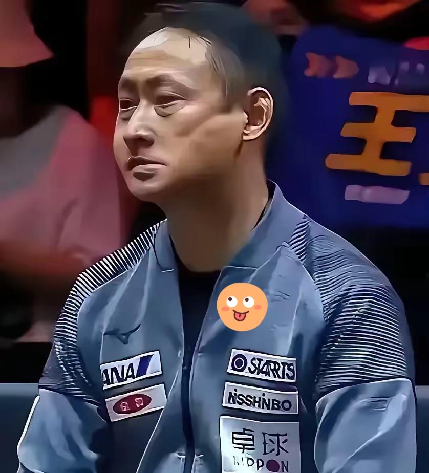 张本宇气的后牙槽都咬碎了
​今晚宝贝儿子张本智和迎来首战，对手是国乒小将陈俊菘，