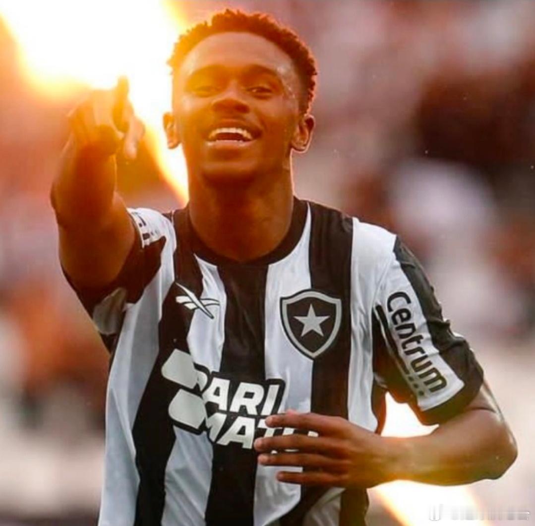 博主：辽宁铁人即将租借杰菲尼奥，曾助博塔弗戈夺双冠王根据博主“粤地足球人”的消息