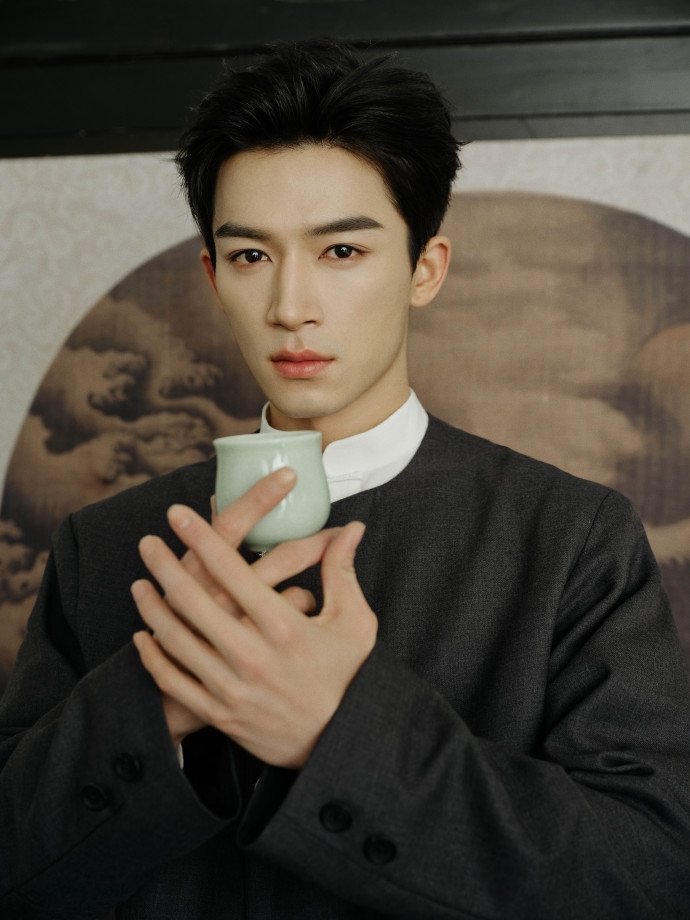 王星越新中式东方韵味  王星越看片会新中式look  王星越五福临门看片会新中式