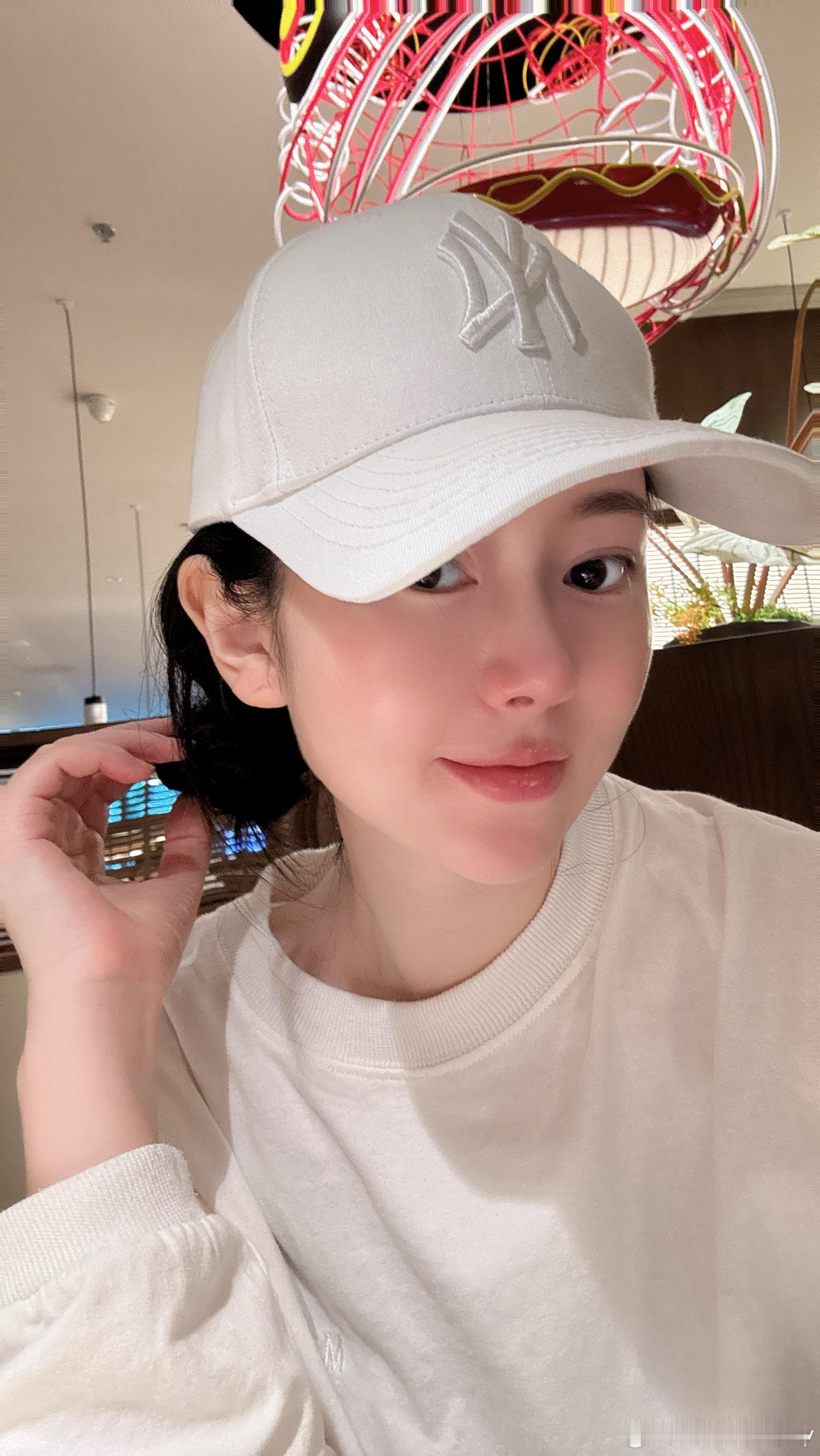 出现一下 [爱你]  ​​​