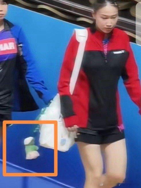 #王昶钱天一情侣小熊挂件#你们xql太甜了！王昶：王昶天天都想拿冠军      