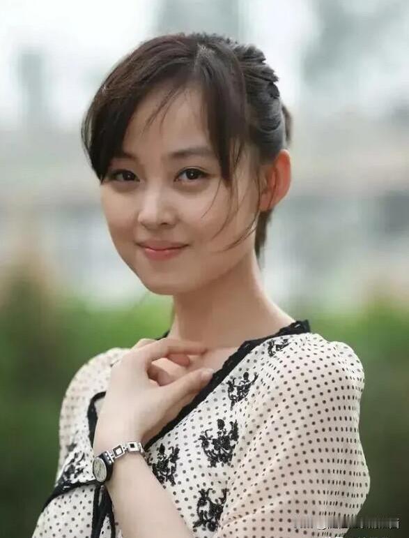 缪婷茹依旧那么漂亮，但让人觉得可惜的是这么优秀的女演员竟然火不起来。缪婷茹的长相