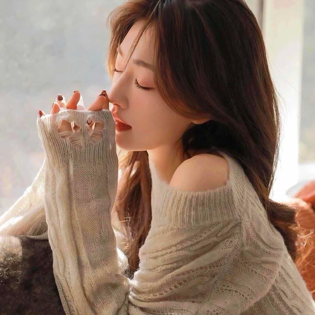 𝙒𝙚𝘾𝙝𝙖𝙩女头｜精选女头｜氛围感头像无水印❤️ ​​​