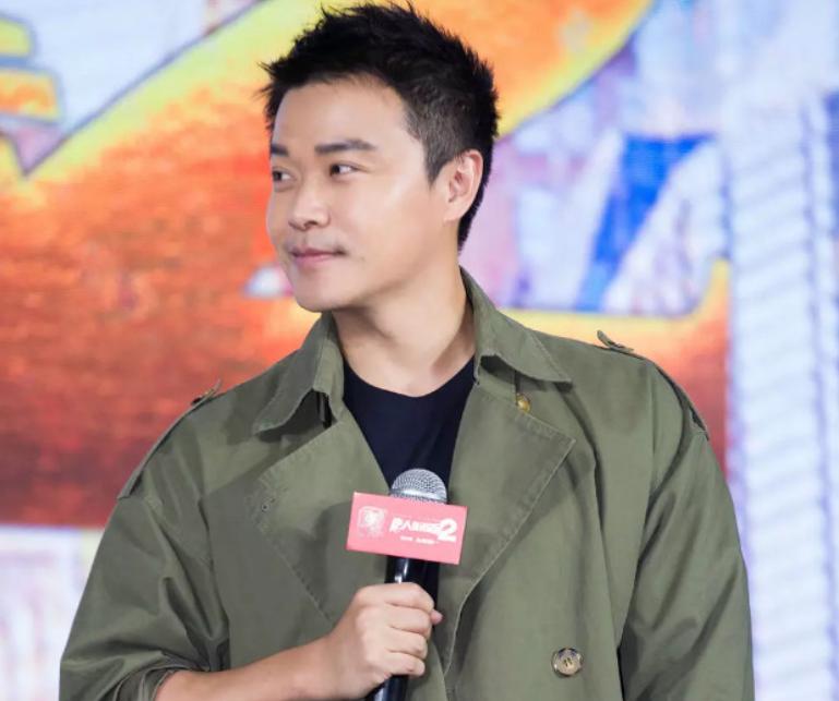 朵朵名字有渊源！
陈思诚盼儿子像花一样美！


陈思诚给儿子取名朵朵，
是有缘由