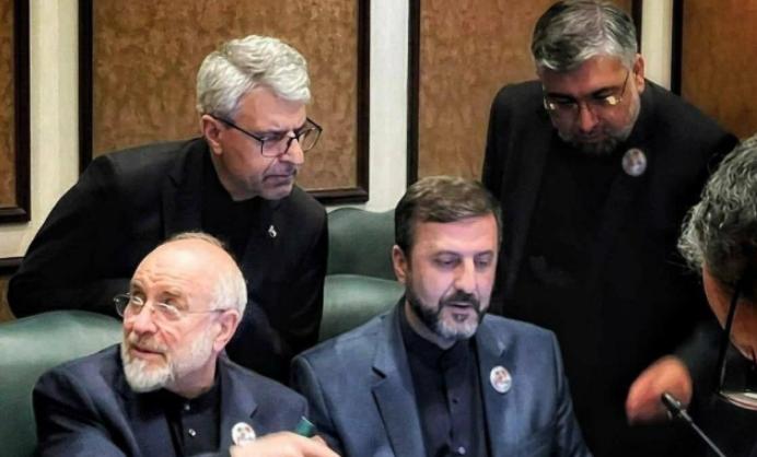 谈判结束，没谈拢
当地时间4月12日，巴基斯坦方面透露，应巴方请求，美国副总的万