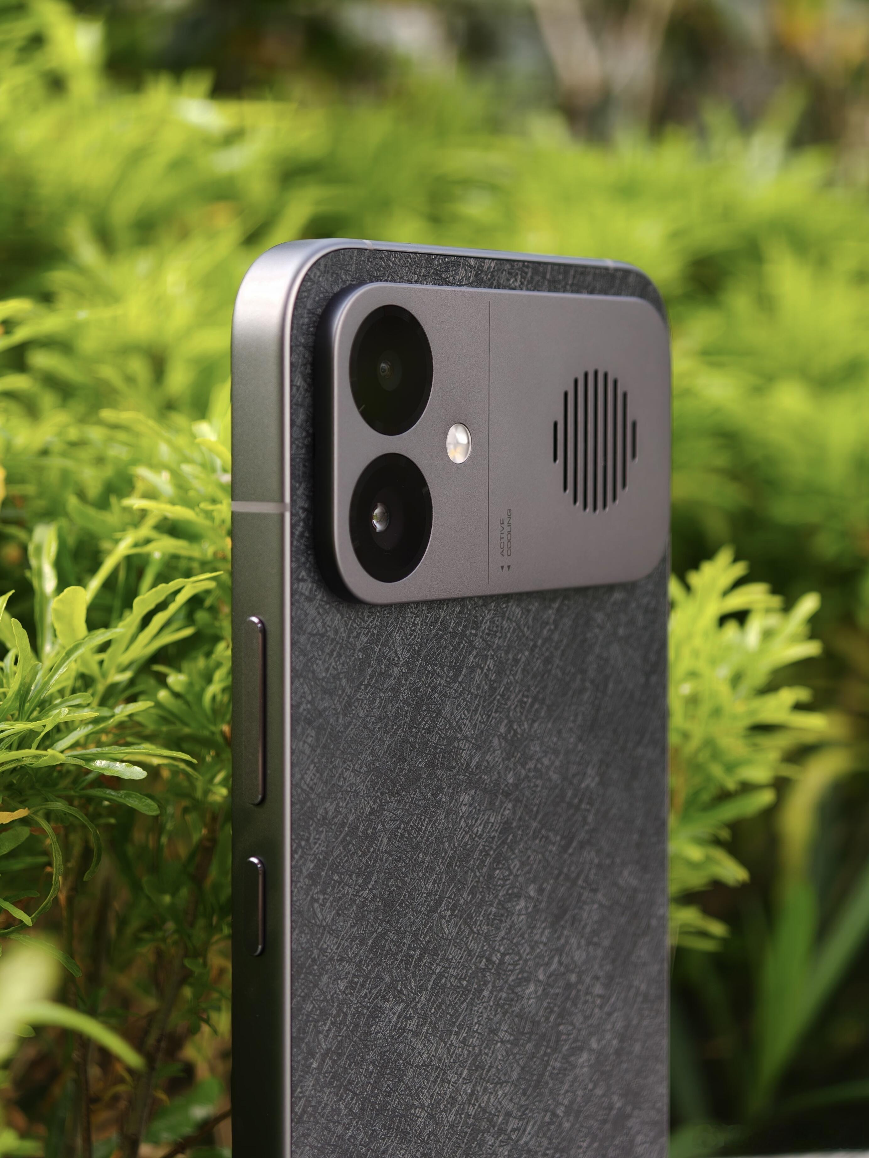 这才是电竞手机该有的散热水平终于有人把这事做明白了！现在市面上很多所谓“电竞手机