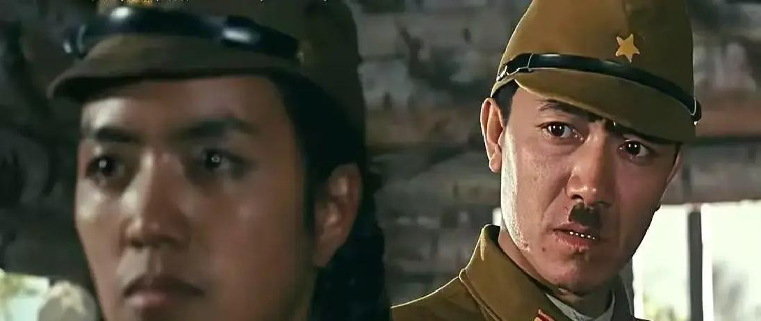 当年被群嘲的废镜头，现在B站封神！
 
1993年，周星驰一年连轴转拍了七部戏，