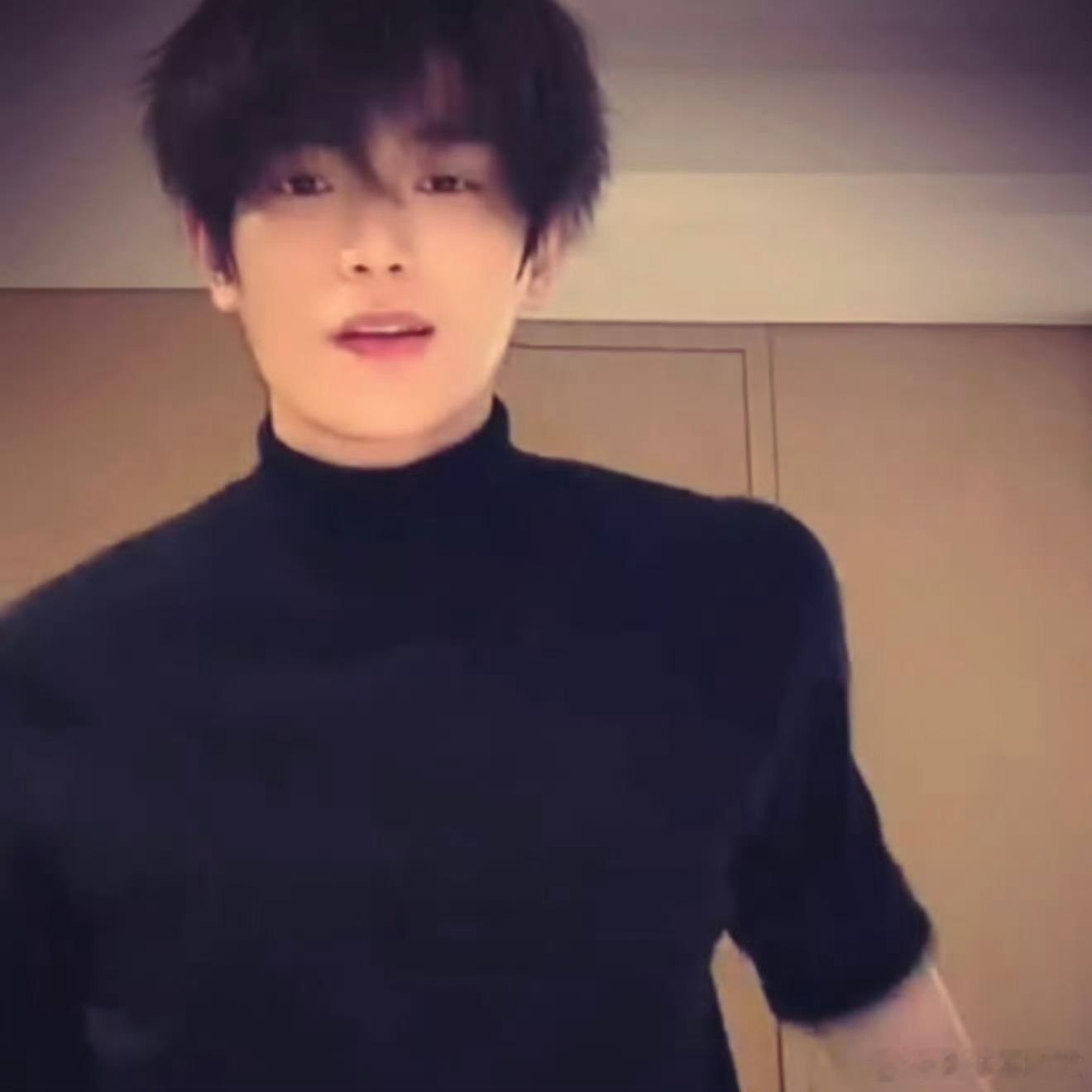 丁禹兮穿黑色高领毛衣跳姐姐有点坏dyx你未婚我卫韫 老公我来啦，从哪里开始丁禹兮